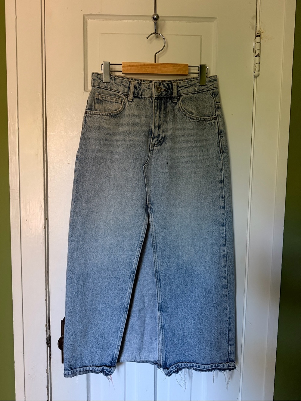 Pull&Bear Relaxed Straight Light Blue denim skirt size Small